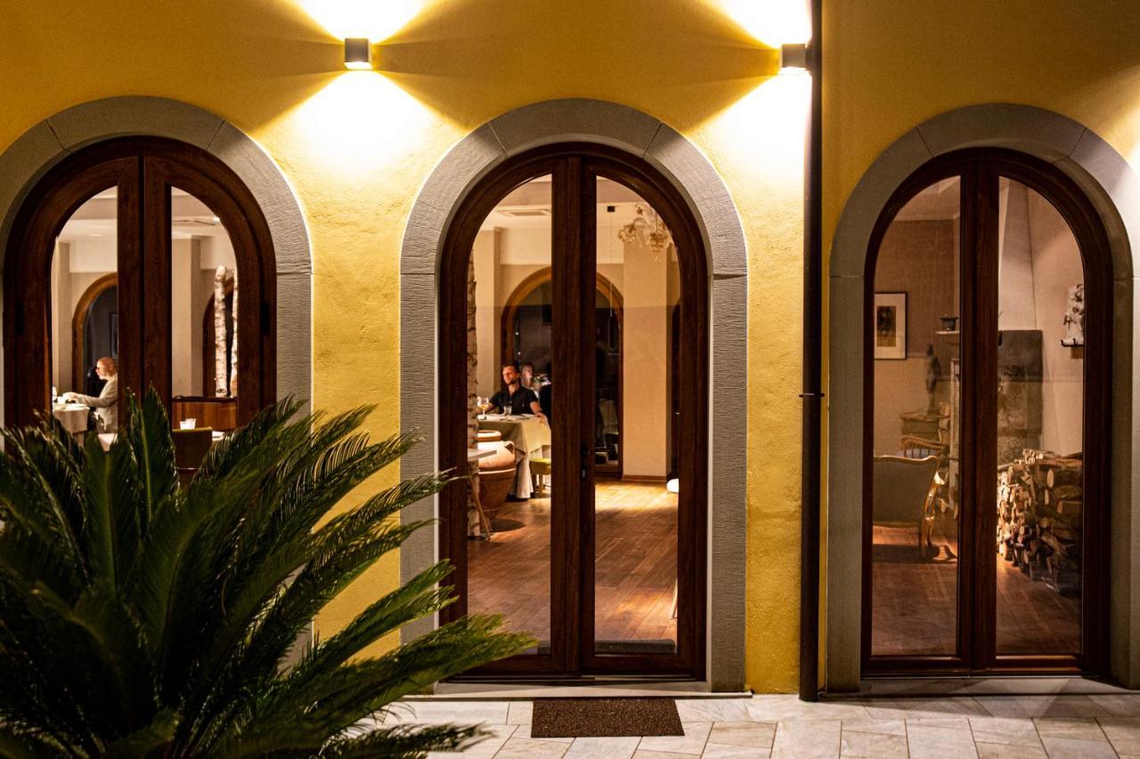 Borgo I Tre Baroni - Spa Suites & Resort Poppi Zewnętrze zdjęcie