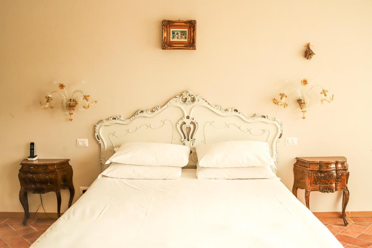 Borgo I Tre Baroni - Spa Suites & Resort Poppi Zewnętrze zdjęcie