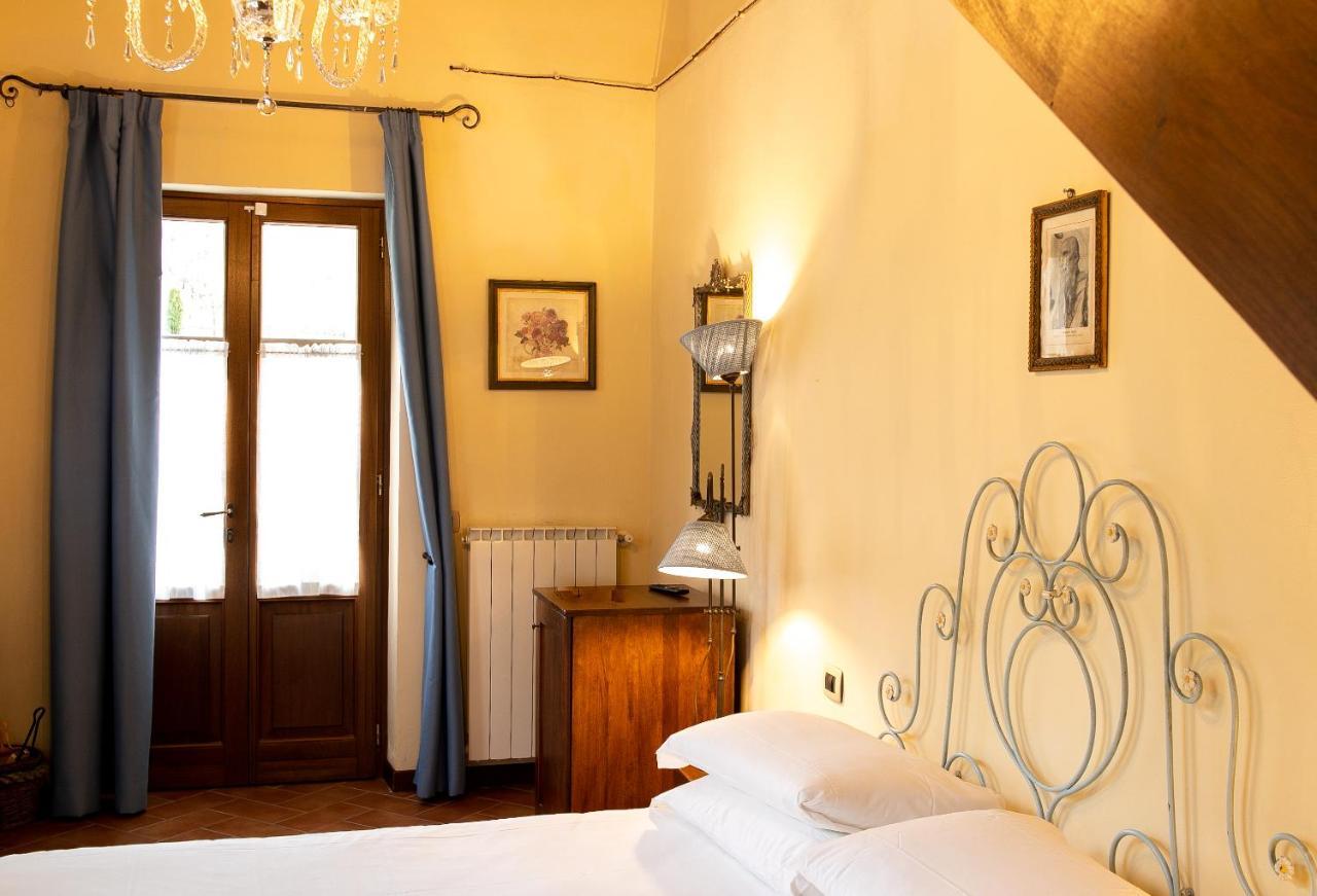 Borgo I Tre Baroni - Spa Suites & Resort Poppi Zewnętrze zdjęcie