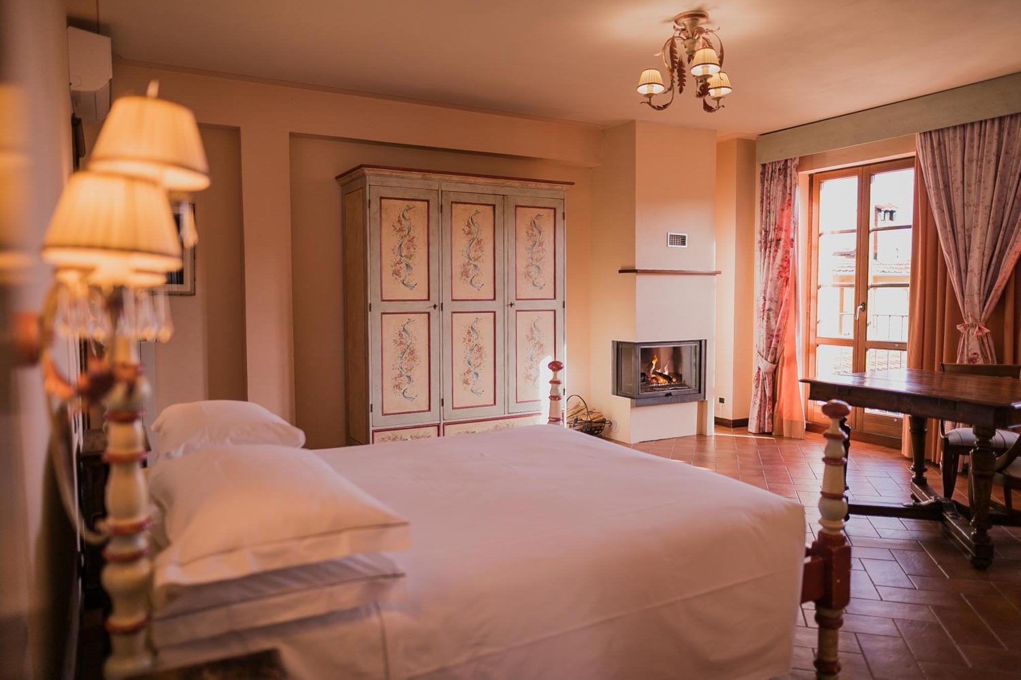 Borgo I Tre Baroni - Spa Suites & Resort Poppi Zewnętrze zdjęcie