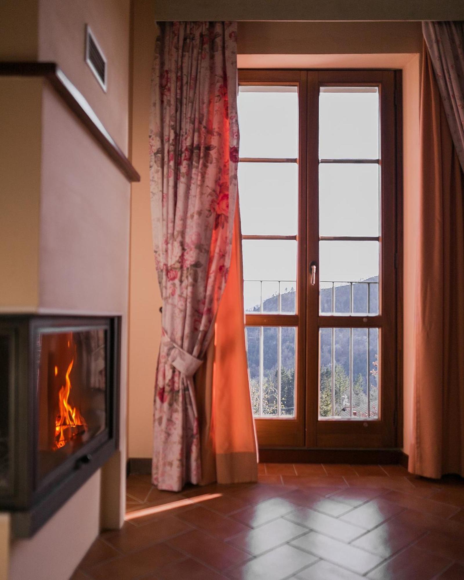 Borgo I Tre Baroni - Spa Suites & Resort Poppi Zewnętrze zdjęcie